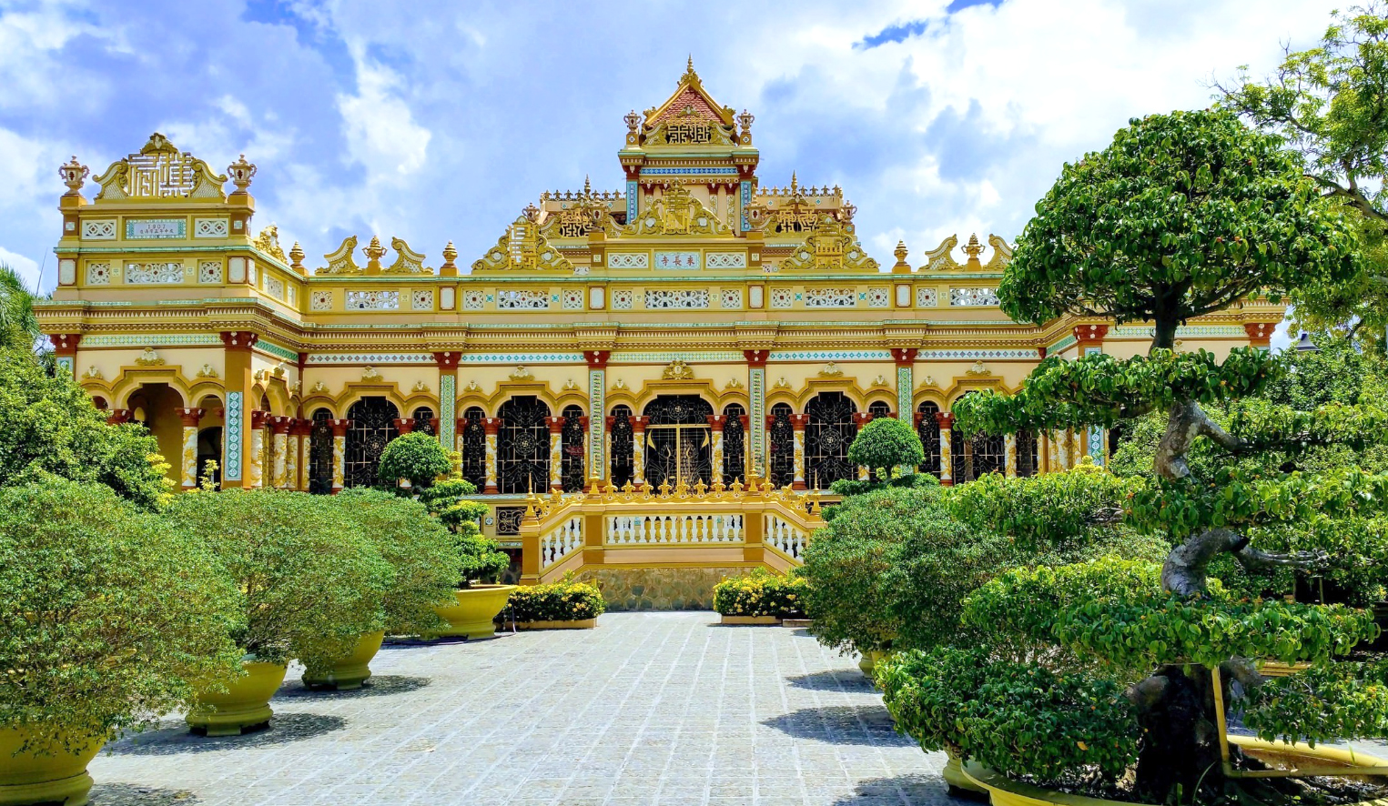 Chùa Vĩnh Tràng Tiền Giang